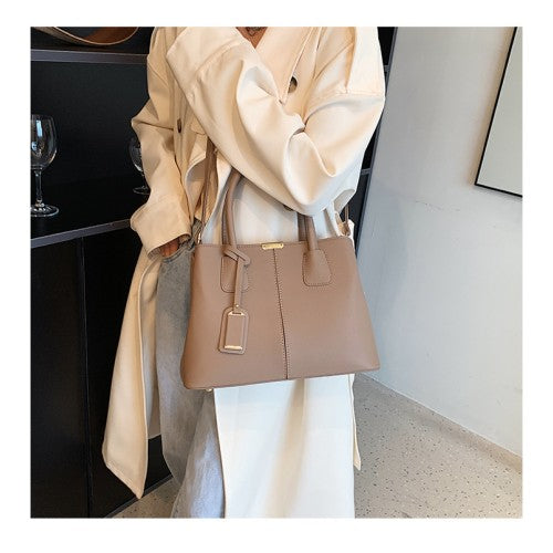 Stylish PU Leather Shoulder Bag for Daily Commute