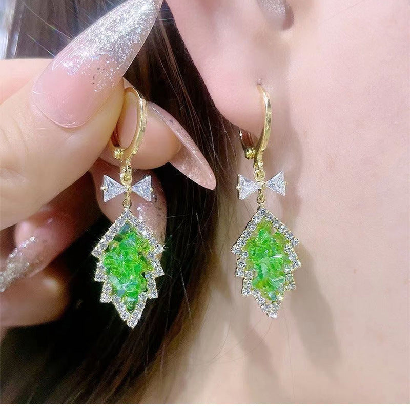 GREEN Nature's Delight Leaf Earrings: Elegance and Freshness in Alloy