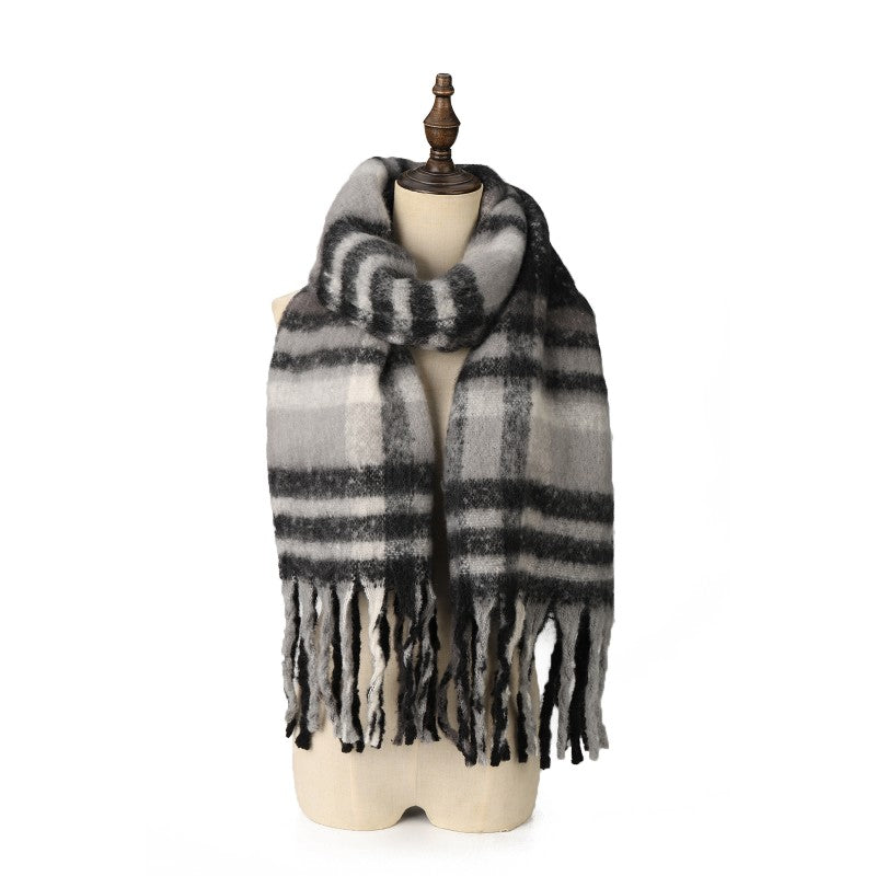 Luxury Oversized Plaid Fringe Scarf – Black & Grey Winter Wrap Shawl for Women