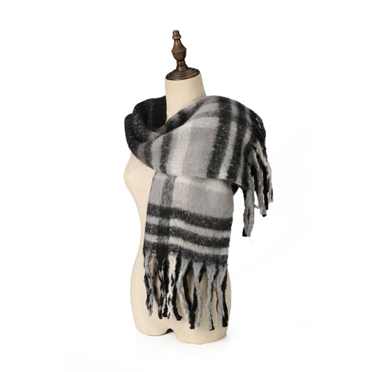 Luxury Oversized Plaid Fringe Scarf – Black & Grey Winter Wrap Shawl for Women