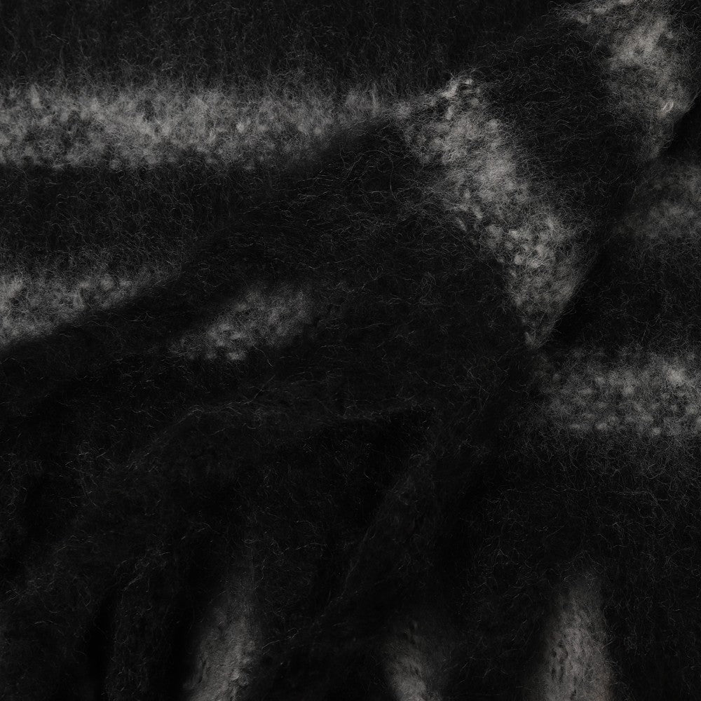 Luxury Oversized Plaid Fringe Scarf – Black & Grey Winter Wrap Shawl for Women